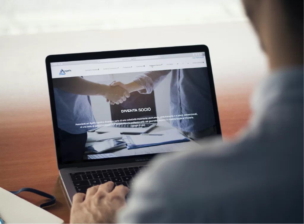 企業の魅力を引き出し志望意欲を高める採用特設サイト制作イメージ